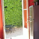 Parravicini بيت ضيافة *